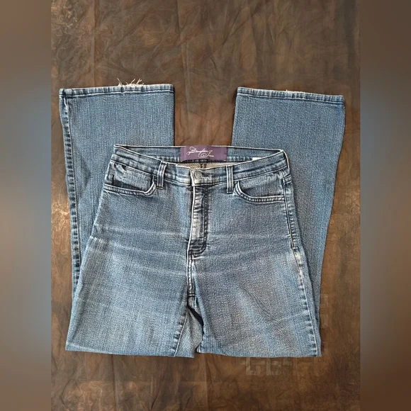 🤍NYDJ Blue Straight Leg Jeans with Vintage Faded Bedazzled Look Size 10 Petite - Picture 3 of 6